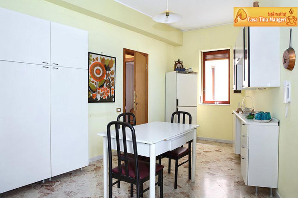 Bed and Breakfast Casa Tina Maugeri Aeroporto di Catania Fontana Rossa Esterno foto